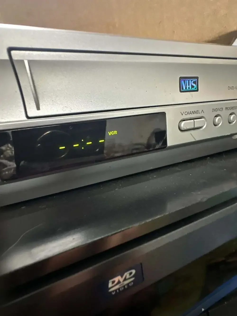 Samsung DVD-V4600 DVD/VCR Combo Player